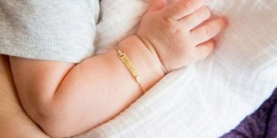 Quels bijoux offrir pour la naissance du bébé ?